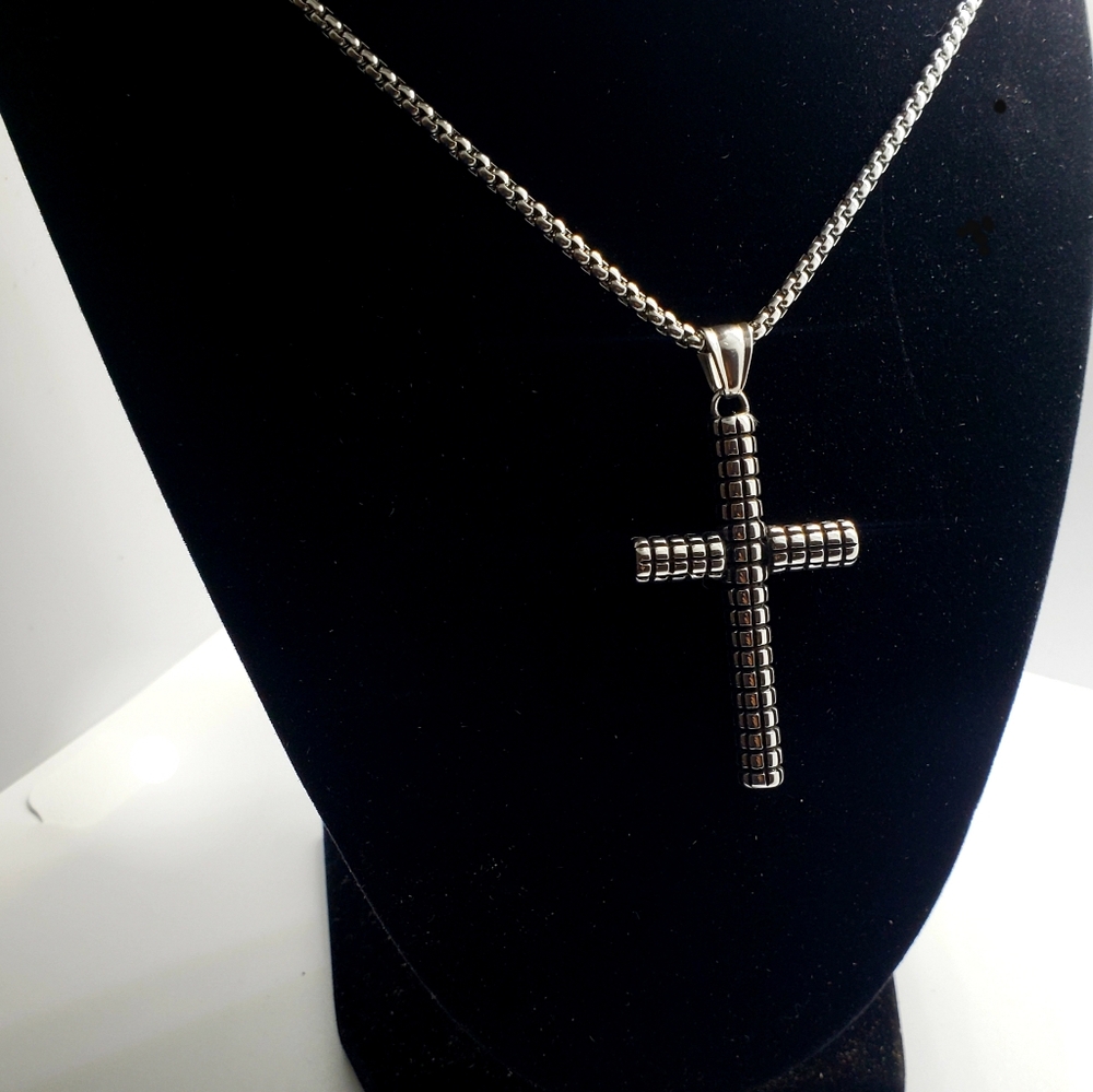 Stainless Steel Necklace Chain with Cross Pendant